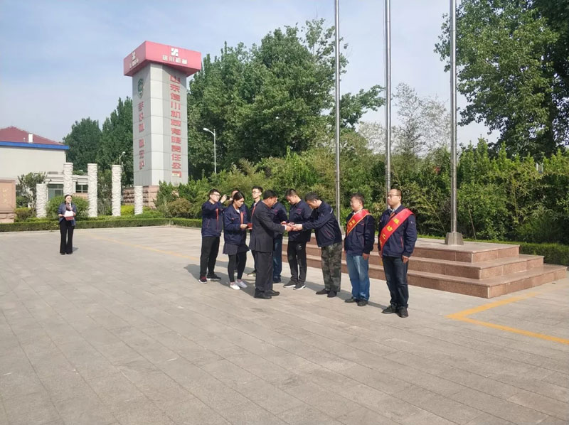 弘揚五四精神，創(chuàng)造青春輝煌，“五四精神”在激勵著信川全體員工覺醒向上！