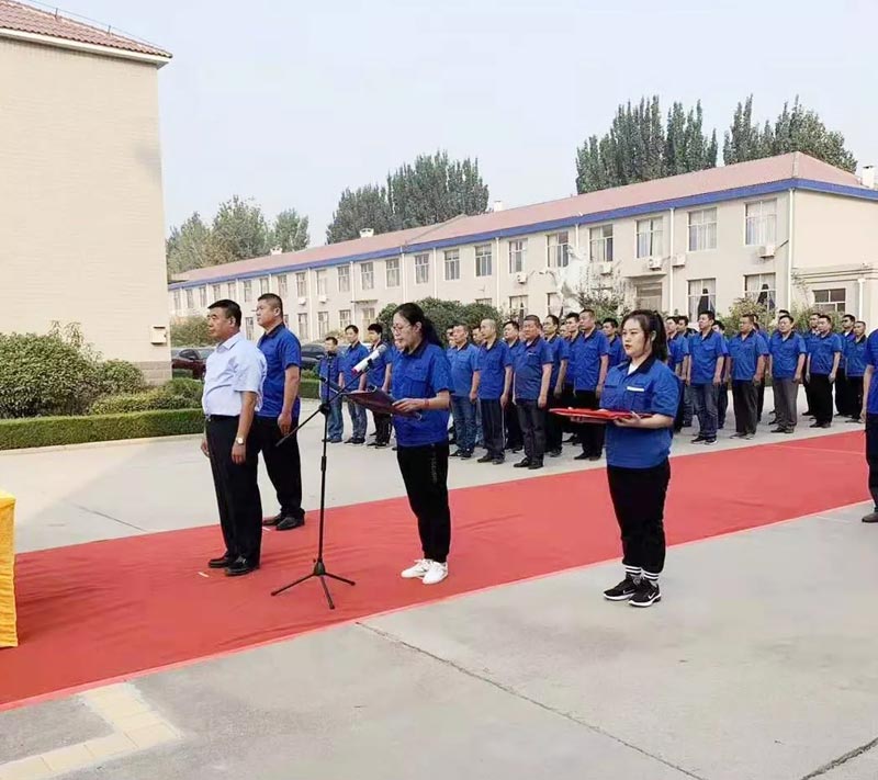 山東信川舉行孔子誕辰2570周年祭孔儀式-信川尚學院義工團頒發獎章