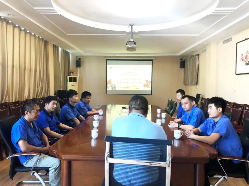 鐵血軍魂，榮耀致敬—信川機械召開慶祝建軍93年暨退伍軍人表彰座談會