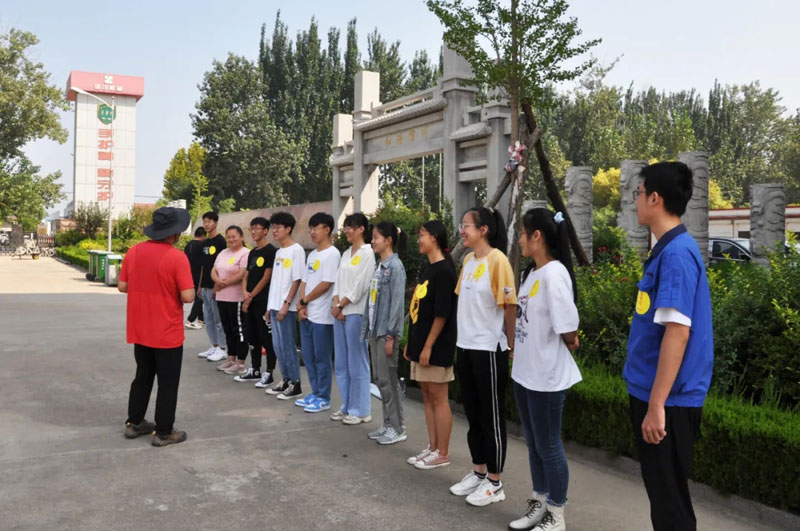 熱烈祝賀信川機械職工子弟金榜題名！